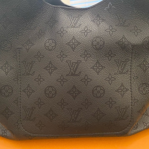 Carmel - Louis Vuitton Purse - Black - Picture 9 of 14